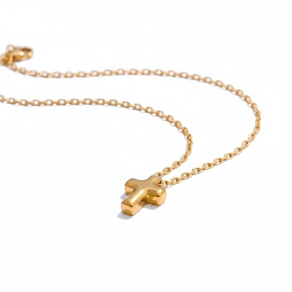 PRO RAY NAYLA delicate gold cross pendant necklace with minimalist silhouette, 9mm pendant, 42cm chain.