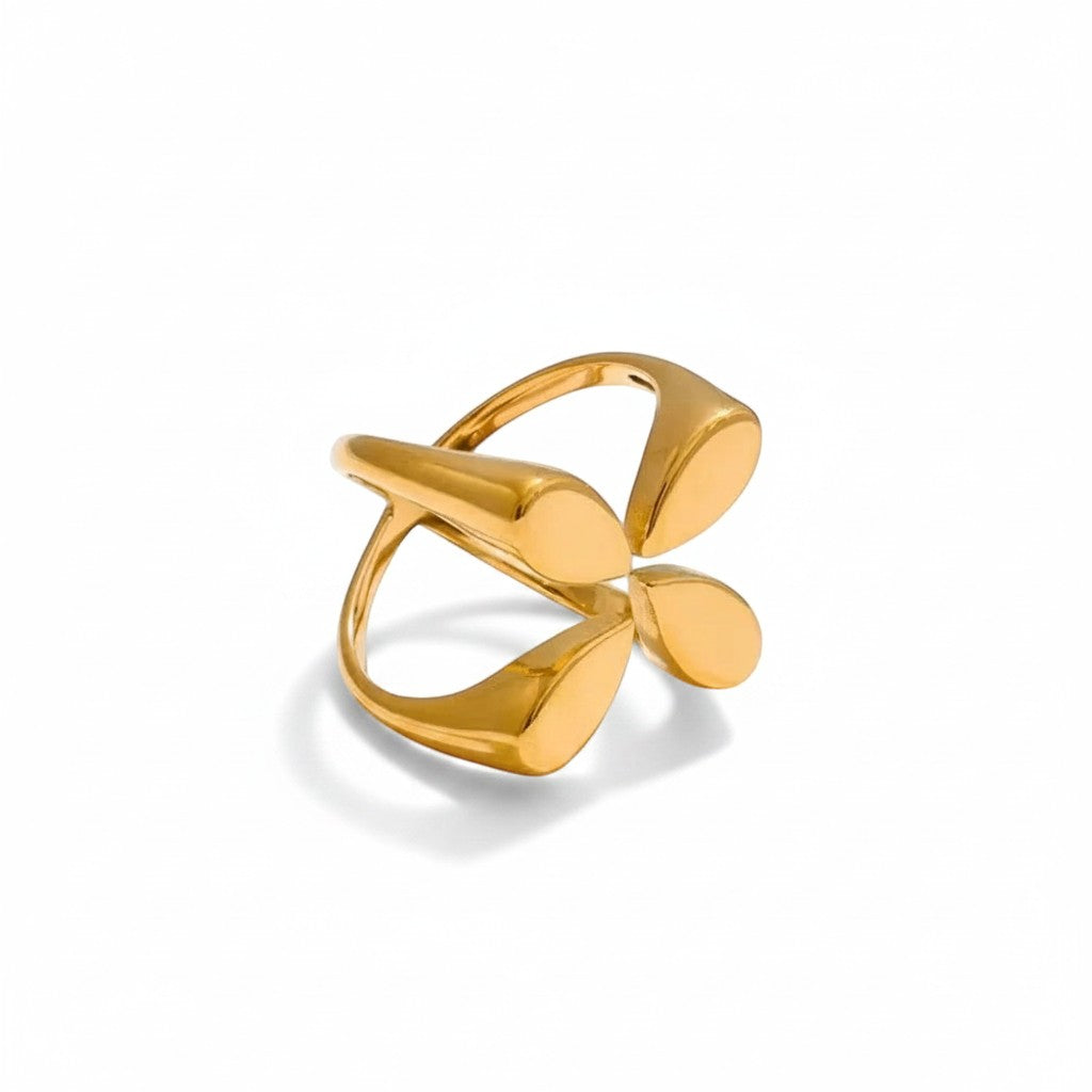 PRO RAY ELIANE open ring with petal-inspired shapes and polished gold finish, detail view.
