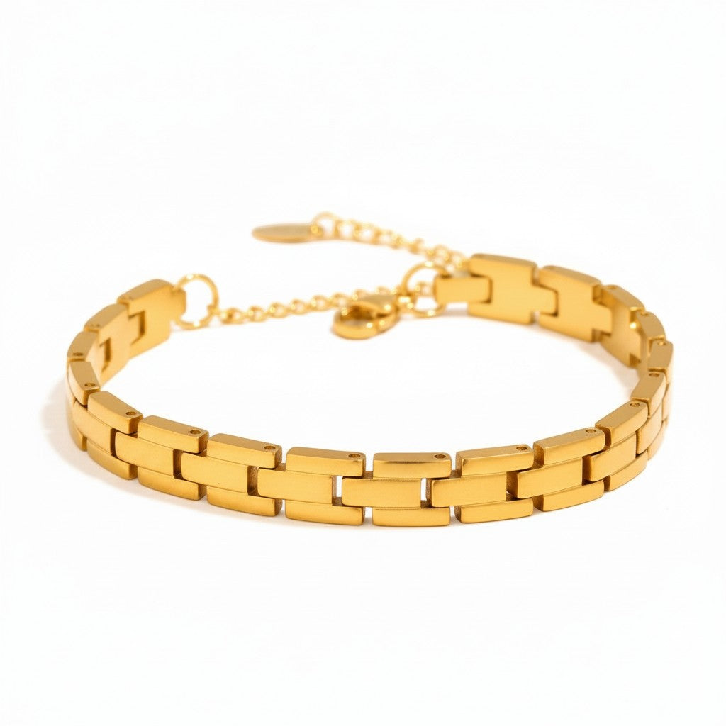 PRO RAY gold geometric link chain bracelet, minimalist design, adjustable length.