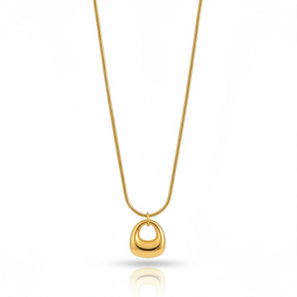 PRO RAY gold-plated stainless steel geometric pendant necklace for women. Trendy and fashionable.